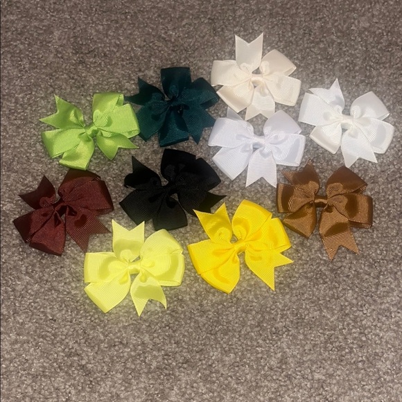 Other - 10 3 inch Colorful Kids Hair Bow Set Brown, Black, White, Cream, Yellow, Greens